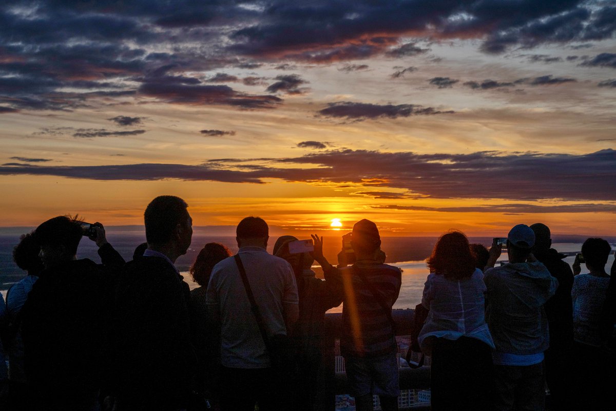 Good View Hunting tweet media