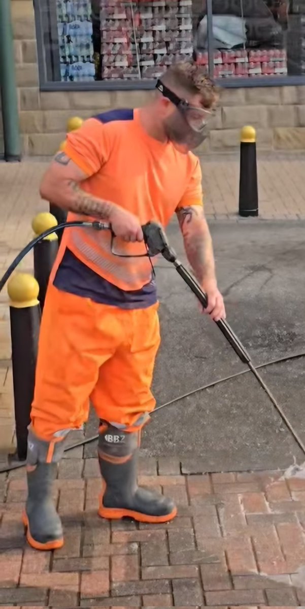 HivizScruffs's tweet image. #buckbootz #hiviz #tradies #workie