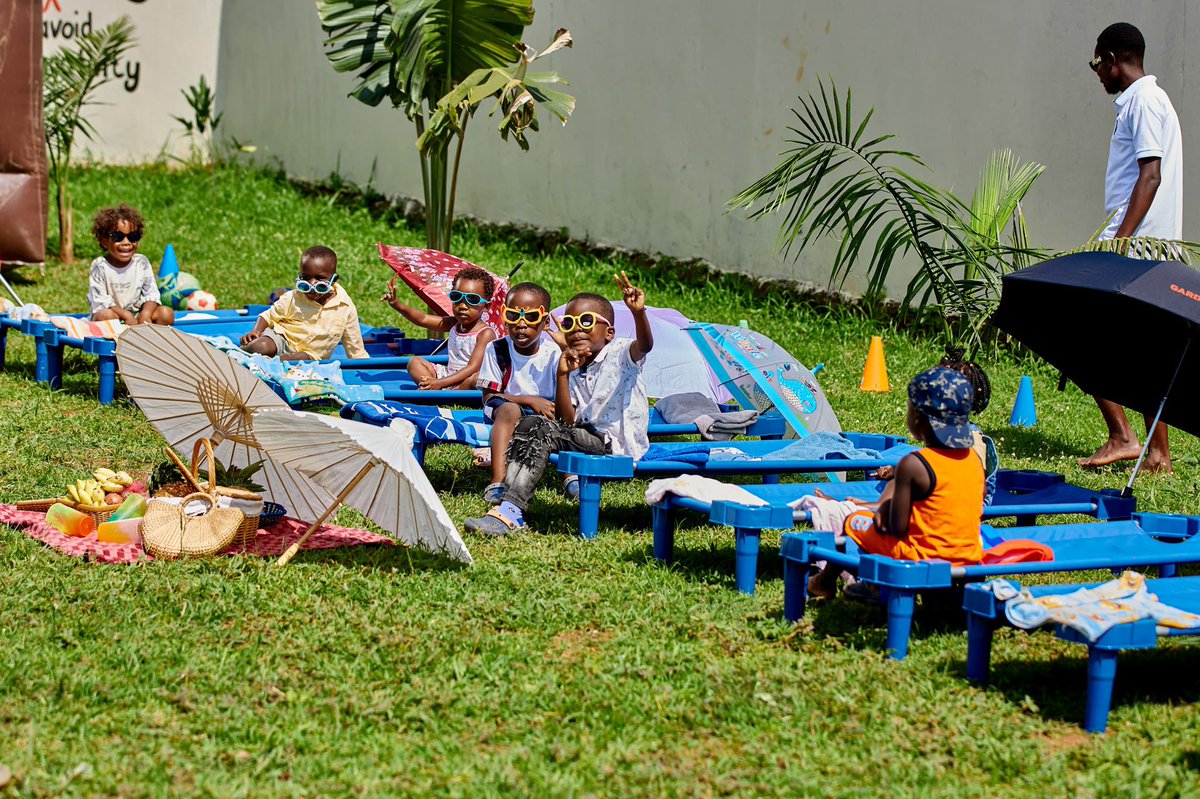 vanmarcus14's tweet photo. At st kliment ,we value community and sharing across all ages, whether through engaging outdoor activities or heartfelt moments over a shared meal.

#StKlimentOhdriskiInternationalSchool

@StKlimentGulu https://t.co/6x3LIlOzXB