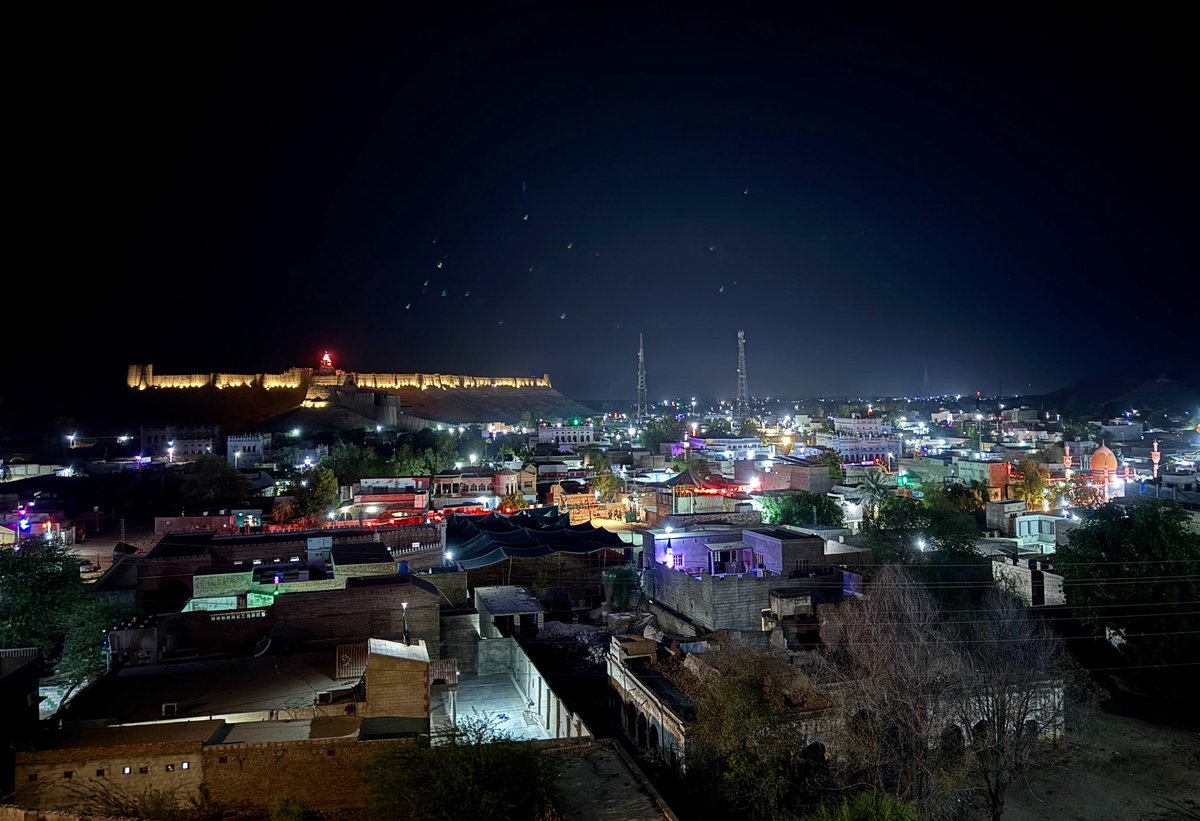View of the #Kotdiji, Khairpur Mir’s Sindh on 8th Muharam Night.
#photo #sindh #muharam #azadari #photooftheday