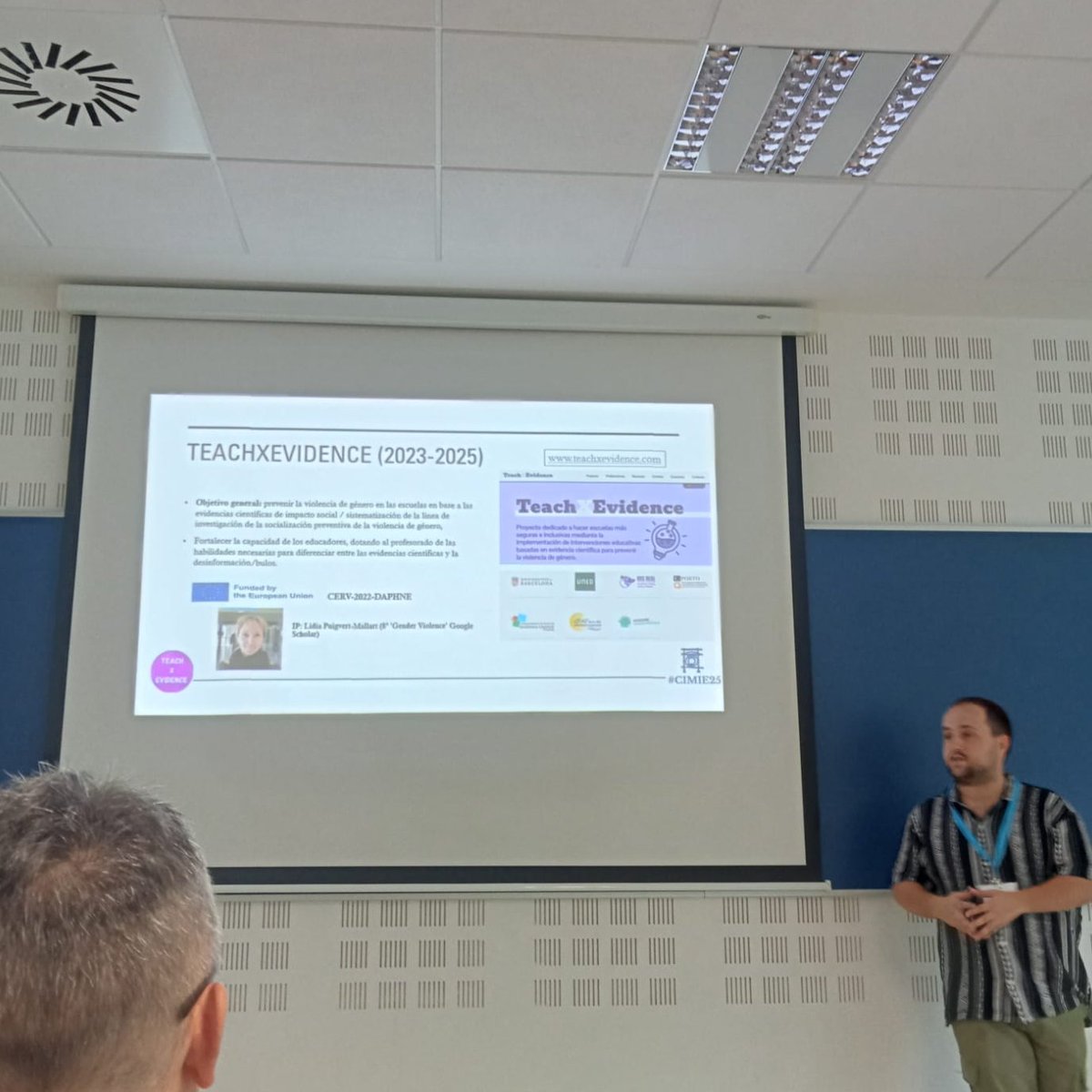 Mimar Ramis (@mimarramis) on Twitter photo <a href="/aitor_alzaga/">Aitor Alzaga Artola</a> presenting the results of the European project <a href="/teachxevidence/">TeachXEvidence</a> lead by <a href="/LidiaPuigvert/">Lidia Puigvert</a>, co-creation as a relevant element in the social impact of the results among the training participants for the prevention of gender violence #CIMIE25 <a href="/aitor_alzaga/">Aitor Alzaga Artola</a> presenting the results of the European project <a href="/teachxevidence/">TeachXEvidence</a> lead by <a href="/LidiaPuigvert/">Lidia Puigvert</a>, co-creation as a relevant element in the social impact of the results among the training participants for the prevention of gender violence #CIMIE25