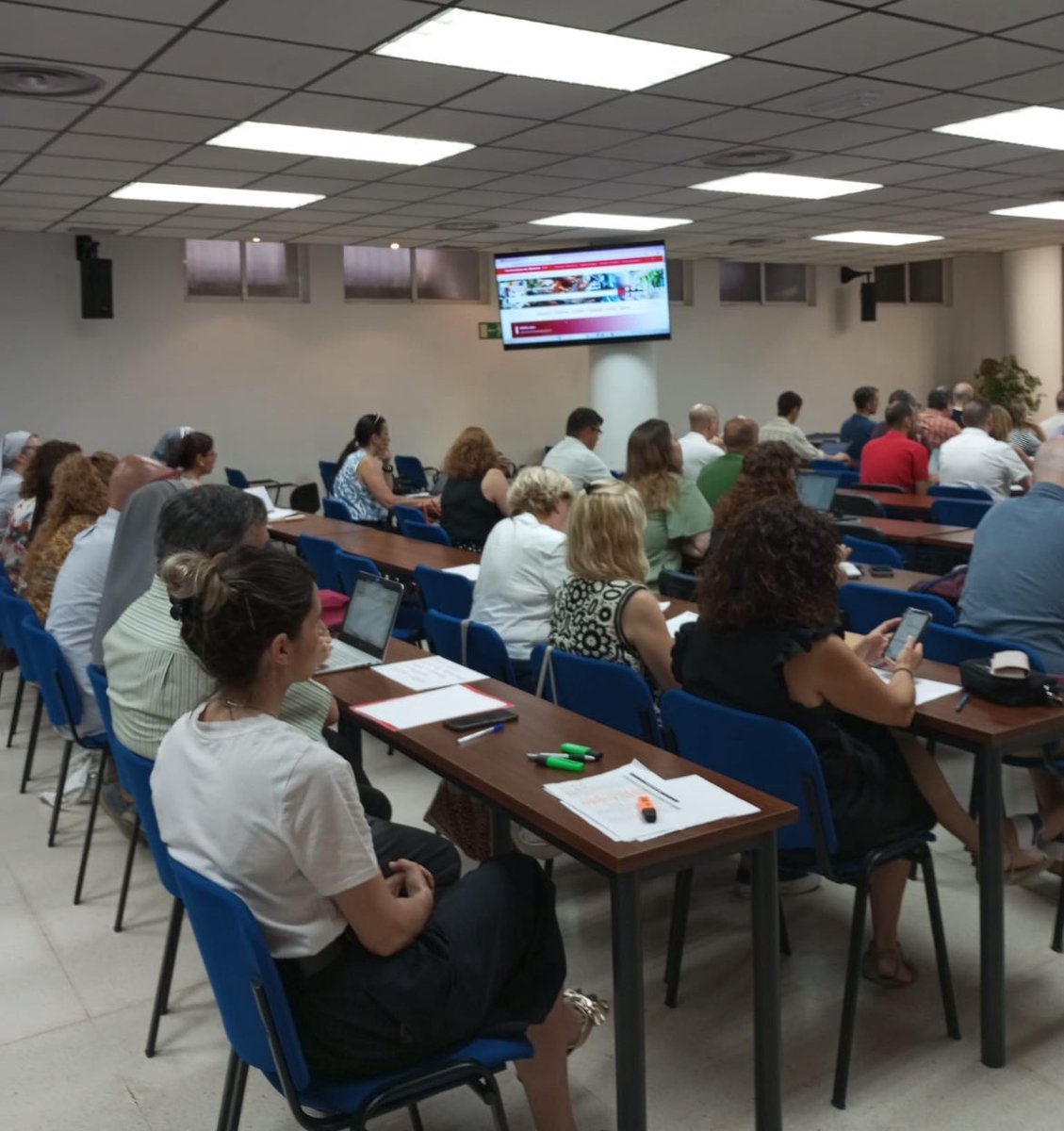 Esc. Católicas Madrid 🧡 (@ecatolicmadrid) on Twitter photo Hoy viernes, importante reunión del #GrupoFP de <a href="/ecatolicmadrid/">Escuelas Católicas Madrid</a>. Nos acompañan Marisol Mtnez, subd. gral centros privados y concertados de <a href="/educacmadrid/">Educación▪️Comunidad de Madrid</a>; Mario Redondo, Subd. Ordenación Académica FP ComMad; y MªJesus Álvarez, Jefa Área de Programas de centros privados-concertados Hoy viernes, importante reunión del #GrupoFP de <a href="/ecatolicmadrid/">Escuelas Católicas Madrid</a>. Nos acompañan Marisol Mtnez, subd. gral centros privados y concertados de <a href="/educacmadrid/">Educación▪️Comunidad de Madrid</a>; Mario Redondo, Subd. Ordenación Académica FP ComMad; y MªJesus Álvarez, Jefa Área de Programas de centros privados-concertados