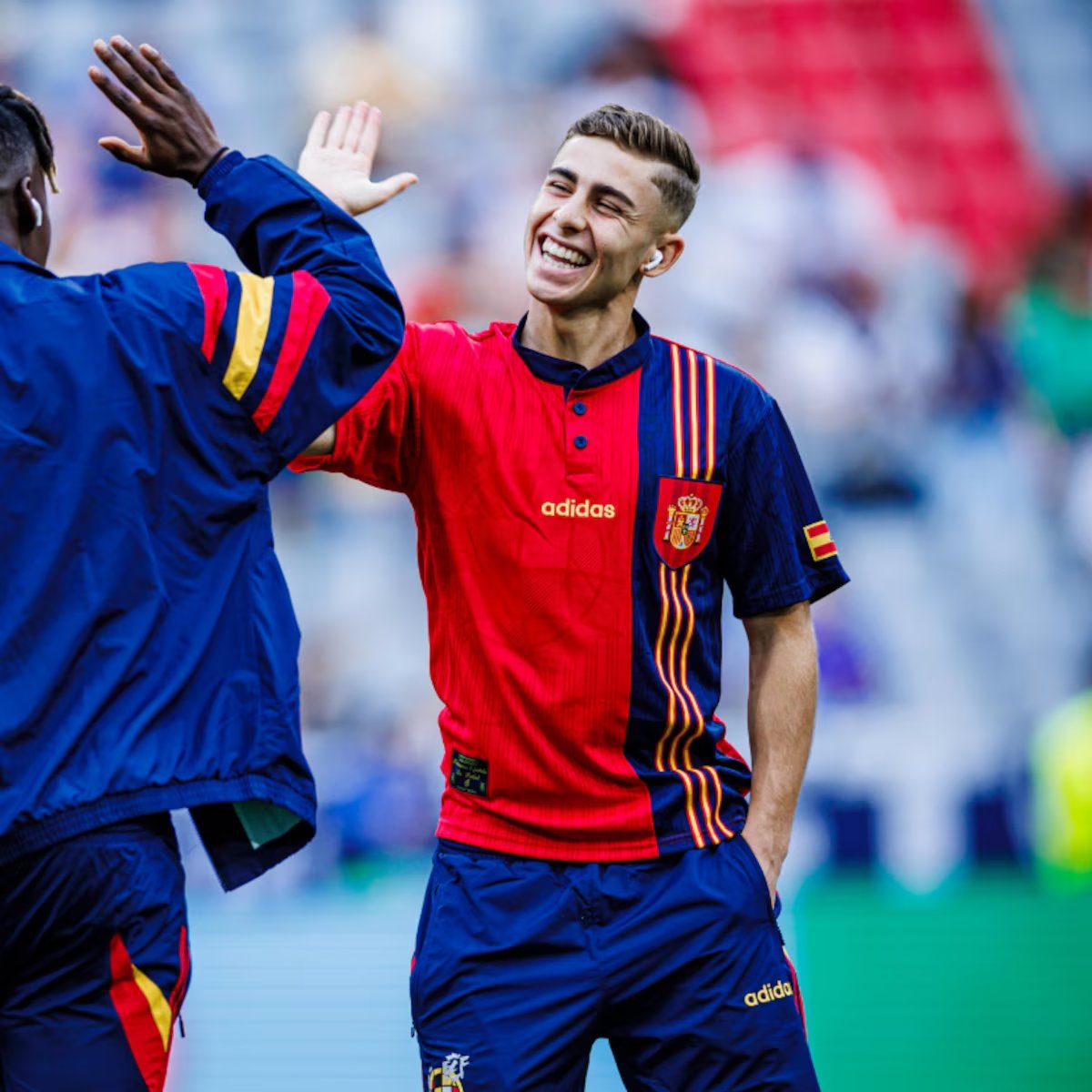 España 1996, cuna de la moda. 

España 2024, cuna de la moda. 

NADA CAMBIA.