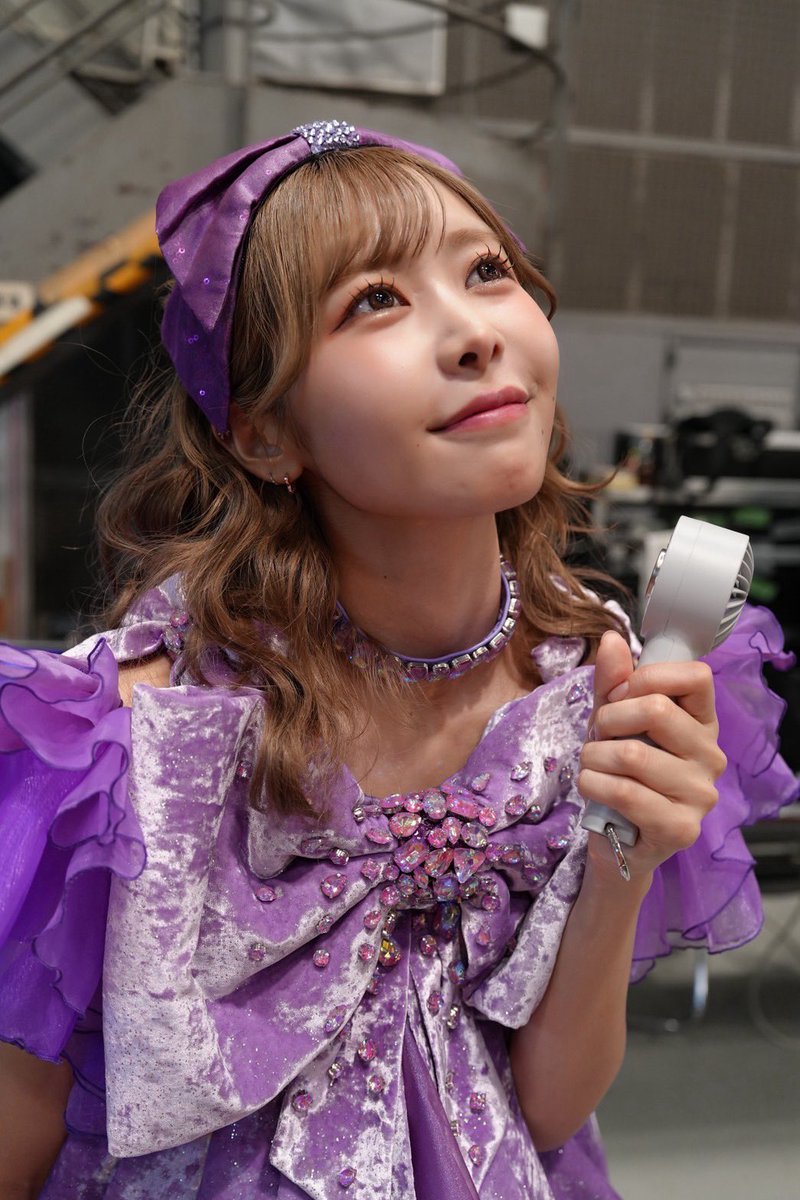 宅配 仲川瑠夏(FRUITS ZIPPER)  X: on 小物