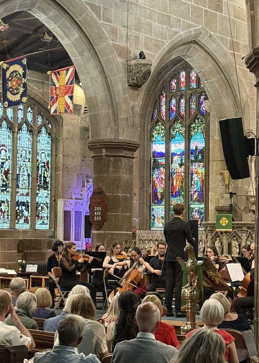 RuthFEvans's tweet image. Remarkable Romantics Concert / Cyngerdd Rhamantwyr Rhinweddol @newsinfonia at St Giles’ Wrexham. Elgar’s Cello Concerto & Mahler’s 4th Symphony in a side-by-side concert with incredible students from @rncmlive as part of our NEW Academi partnership work. Diolch!