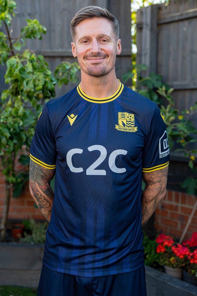 SouthendMacron's tweet image. Our home. Our kit.
Our brand new 25/26 replica home shirt, celebrating 70 years at Roots Hall is here and will be available to purchase online from 10am today 🦐