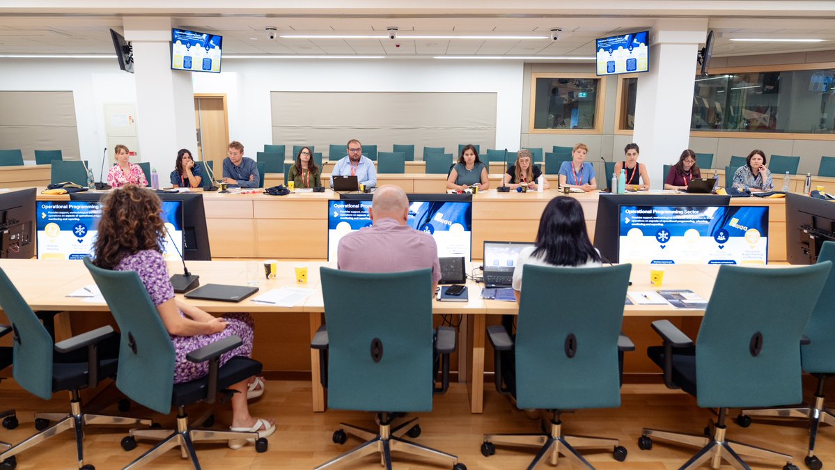 EUAsylumAgency's tweet image. Understanding how the EUAA works on the ground offers key insights into EU asylum support.
During their visit to Malta ๐ฒ๐น, @EUHomeAffairs Blue Book trainees learned and discussed how the Agency assists Member States, from deployments and training to reception and data analysis.