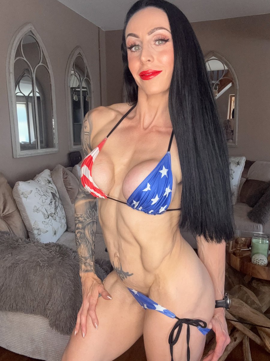 Happy 4th of July to all my American followers 🇺🇸🥳✨