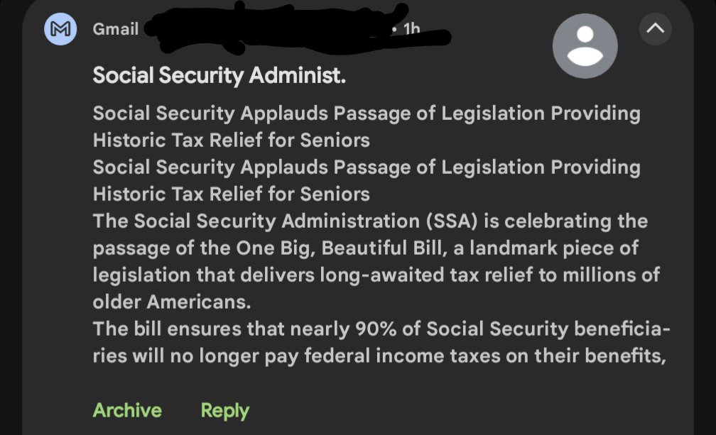 i_buildstuff's tweet photo. Anyone else think it's weird and pathetic that trump made the social security administration push out an email in the middle of last night saying "Oh, no, actually this was a historically GOOD thing" like that would change anyone's mind? https://t.co/hvva8Rxpln