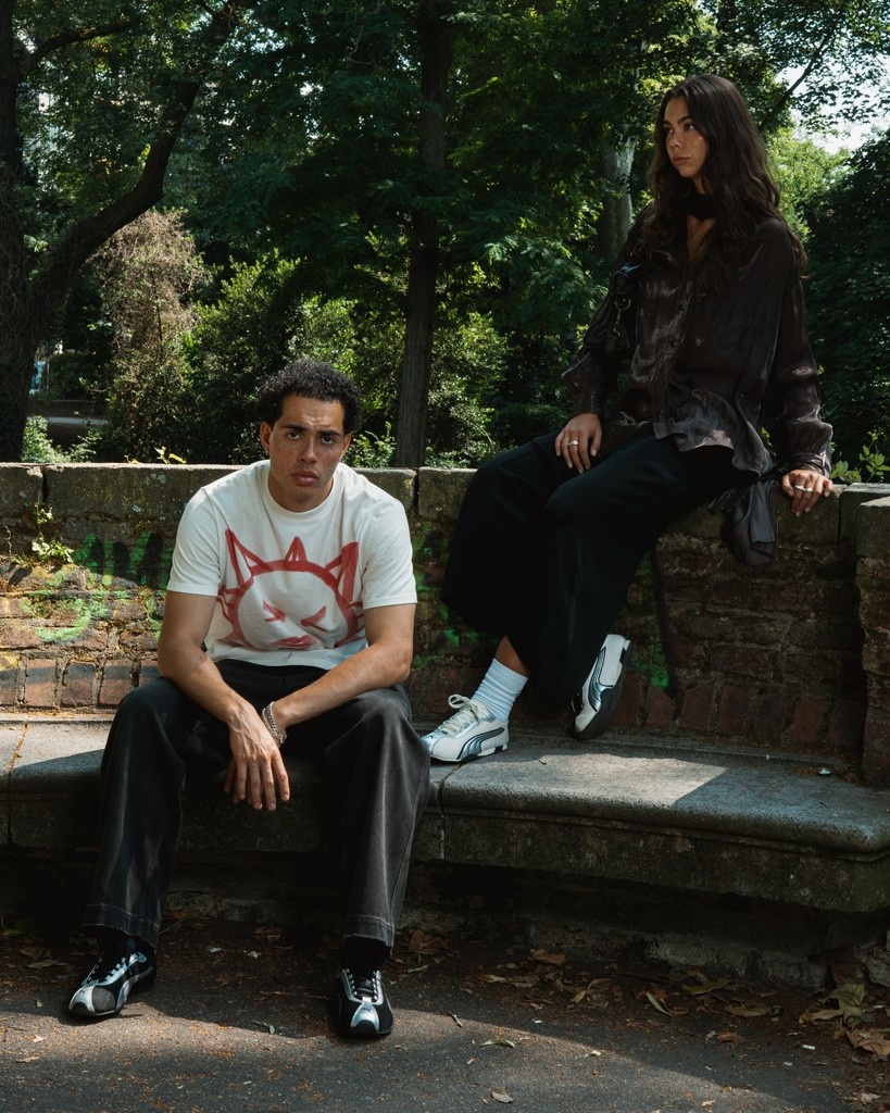 AFEWSTORE's tweet image. SHOP LINK ➡️ l8r.it/QHlN

Track-born. Street-approved.
The PUMA H-Street OG — blending 2000s sprinting heritage with street-ready energy.

#PUMAHStreet #Y2KRunning #AFEWstore