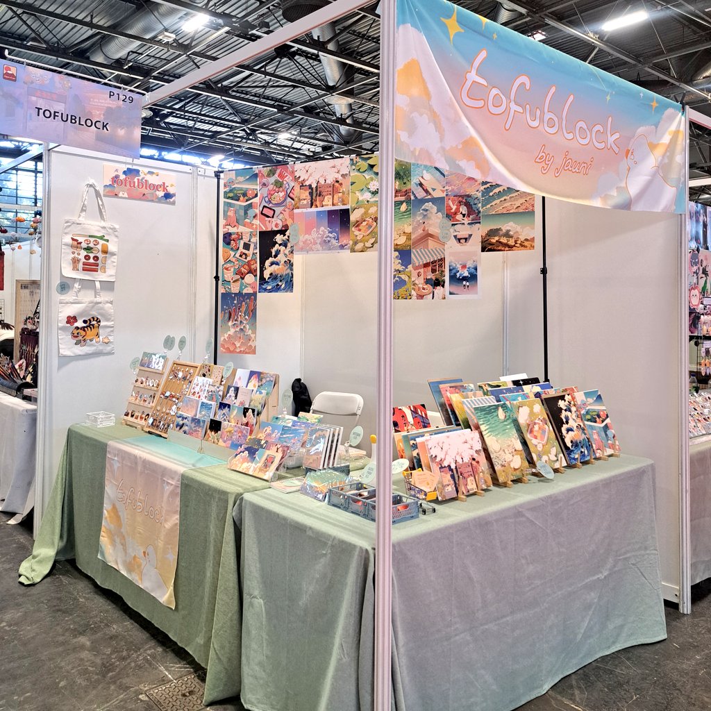 tofublock's tweet image. Day 2 at japan expo! Hall 5 table P129, find me next to the pink path 💖