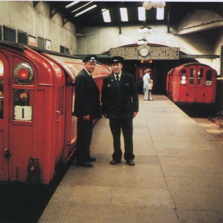 Happy Flashback Friday 📸 

Did you know Ibrox station used to be called Copland Road and was changed during the 1977 modernisation?

#GlasgowSubway #FlashbackFriday