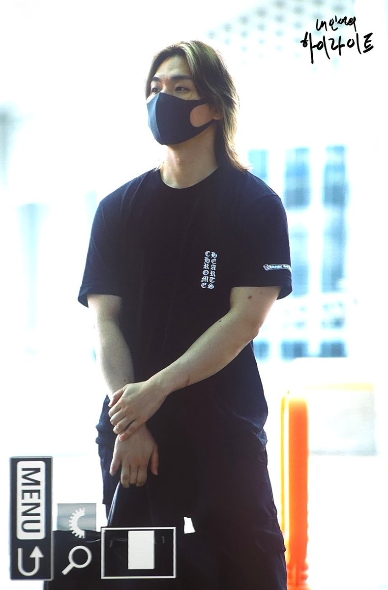 High__Lite's tweet photo. 250704 ICN

Off to HK🇭🇰

#대성 #DAESUNG #DLITE #テソン
#DsWAVE
@d_lable https://t.co/qIDSQ35Bjs