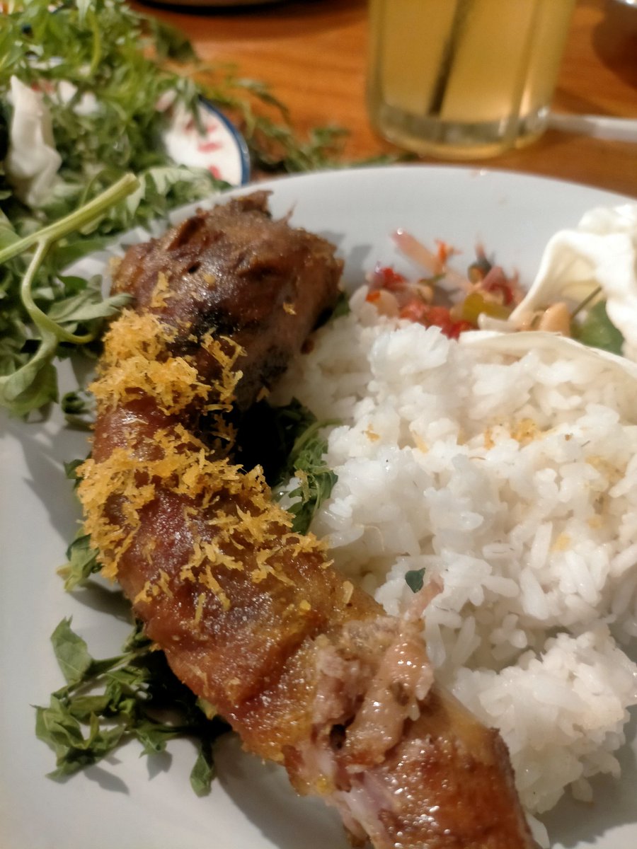 PintuJogja's tweet photo. Salah satu warung di Jogja, yang ngasih FREE tambah nasi + lalap + sambel sepuasnya. Warung BEJO Jombor, Jogja. Ada bebek, ayam, ikan, Leles, kelapa muda dll. Wajib mampir gaes 👍👍 https://t.co/lauDRKuQ1F