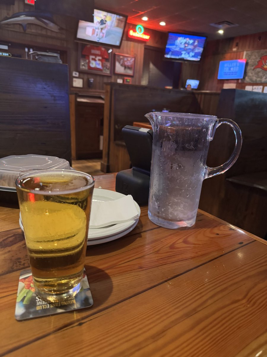 Bull91Shark's tweet photo. We are starting the 4th early @MillersAleHouse #Merica #GodBlessTheUSA #millerlite https://t.co/4zMk1tcw2V