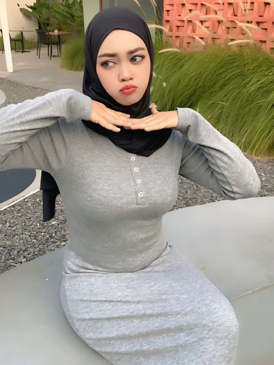 #BerHIJABBB IG : ratuu.amanda