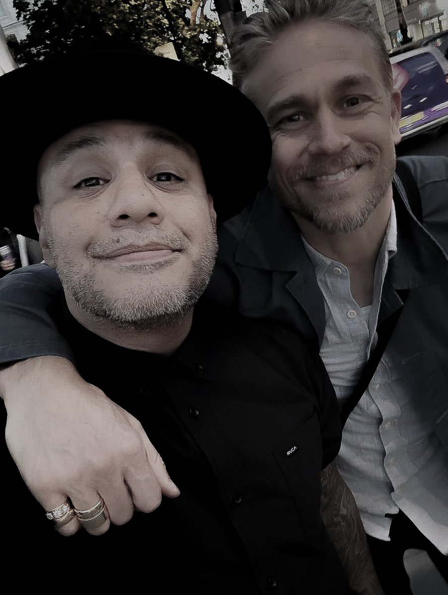 Charlie Hunnam just keeps getting hotter every day and im not okay
