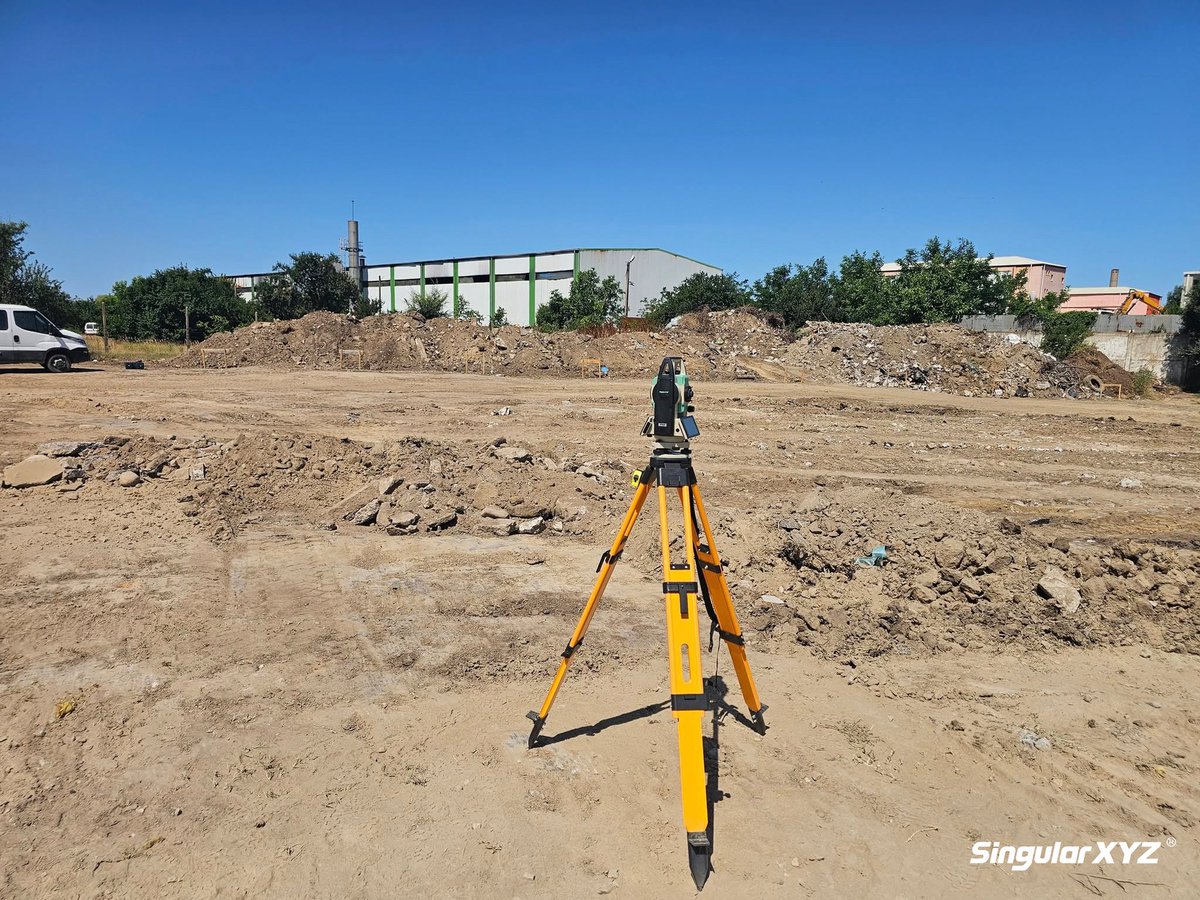 singularxyz's tweet photo. 🚧 STSA9 Android Total Station in Action on Construction Site
With its Android-based OS and touchscreen control, the STSA9 makes fieldwork on construction sites more efficient than ever—delivering millimeter-level accuracy faster and easier.
https://t.co/QGNdtKbjs5
#geospatial https://t.co/YB4lR91qY9