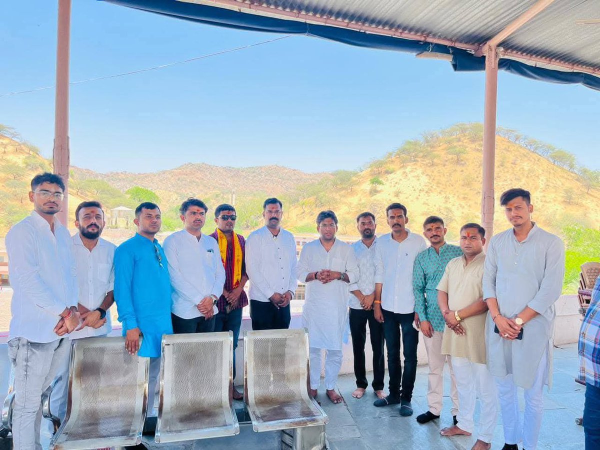 gssjalore's tweet image. @BJYMinRaj के पूर्व प्रदेश अध्यक्ष व @BJP4Rajasthan के प्रदेश प्रवक्ता आदरणीय श्री हिमांशु शर्मा जी को जन्मदिन की हार्दिक शुभकामनाएं।
आपके नेतृत्व में युवा मोर्चा जालौर ने संगठनात्मक दायित्वों का उत्कृष्ट निर्वहन किया।
आपका मार्गदर्शन प्रेरणास्रोत है।
#gssjalore