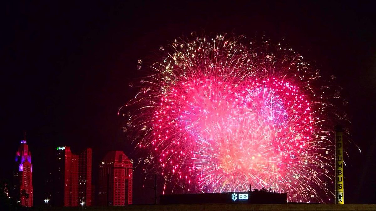 Cleaned up one of the #RedWhiteAndBoom pictures just a bit. I love it!

#10TV #Ohio #Columbus #4thOfJuly #Fireworks

<a href="/10TV/">10TV</a>