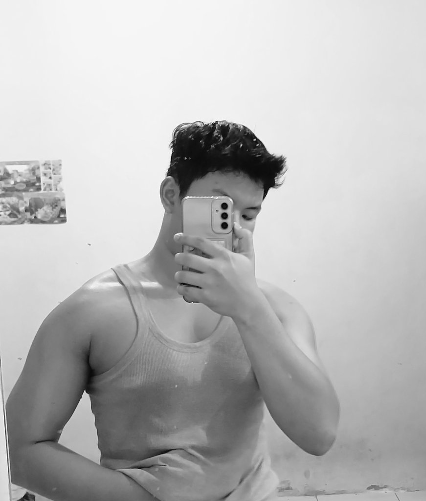 cuddleIhate's tweet image. dulu sering di bully gendut😆