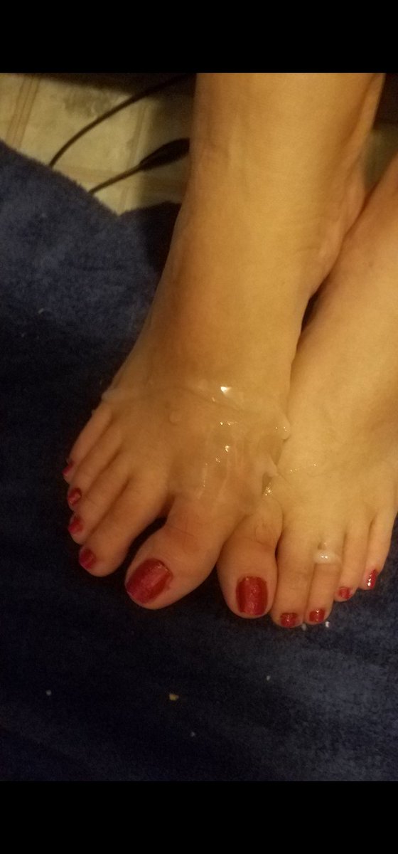 Captain11390772's tweet photo. @TeaserTinsley Good question Tins!! Ho with your gut, I mean go with your gut. You have great instincts and style. I don't wanna be vulgar but I'm gonna be vulgar. I'd love to see more pictures of ejaculit/sperm on your feet. Because it screams ADORATION ❤️  (one of my X's) https://t.co/PMFnMOthVD