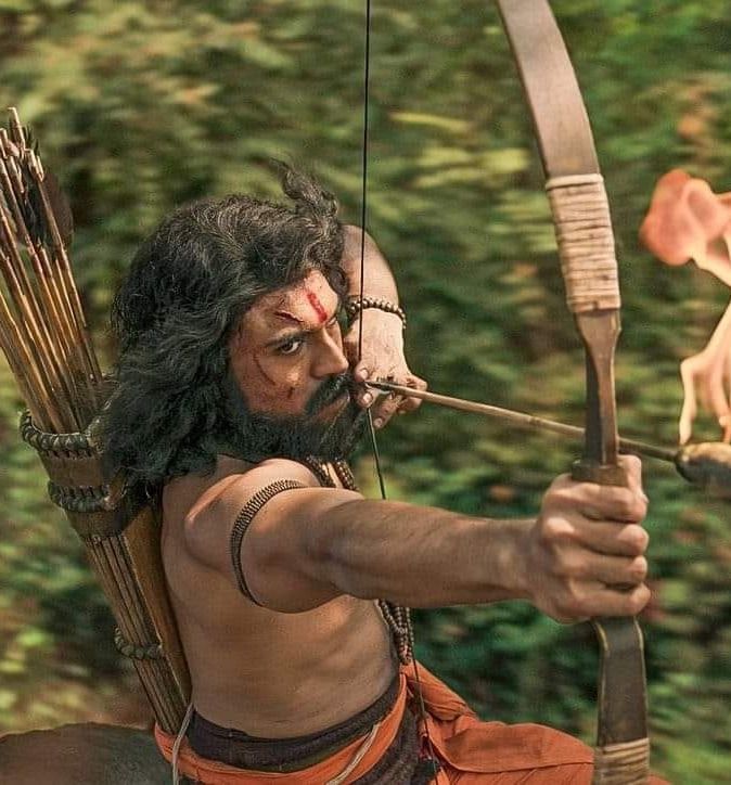 Ram Charan should stop doing action movies and start doing historical films like Magadheera and RRR. Just look at his hair and that insane face car, damn. 😮‍💨🔥