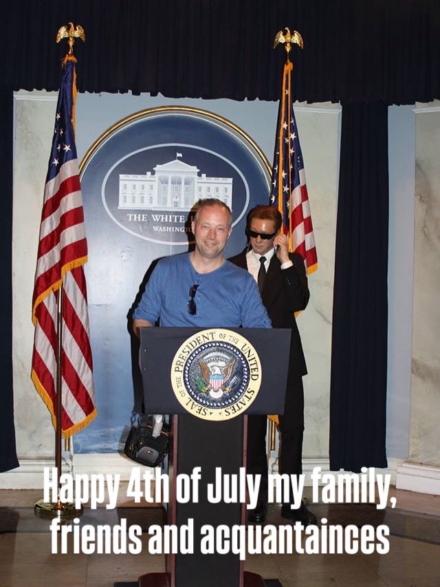 GeertJanssens68's tweet image. 🇺🇸🎆 HAPPY 4TH OF JULY! 🎆🇺🇸
From your favorite very stable genius in the West Wing 😎
Today, we celebrate FREEDOM, burgers bigger than the deficit, and fireworks so loud they make bald eagles salute. 🦅🔥
To all my American friends and family:
May your BBQs be tremendous, your…