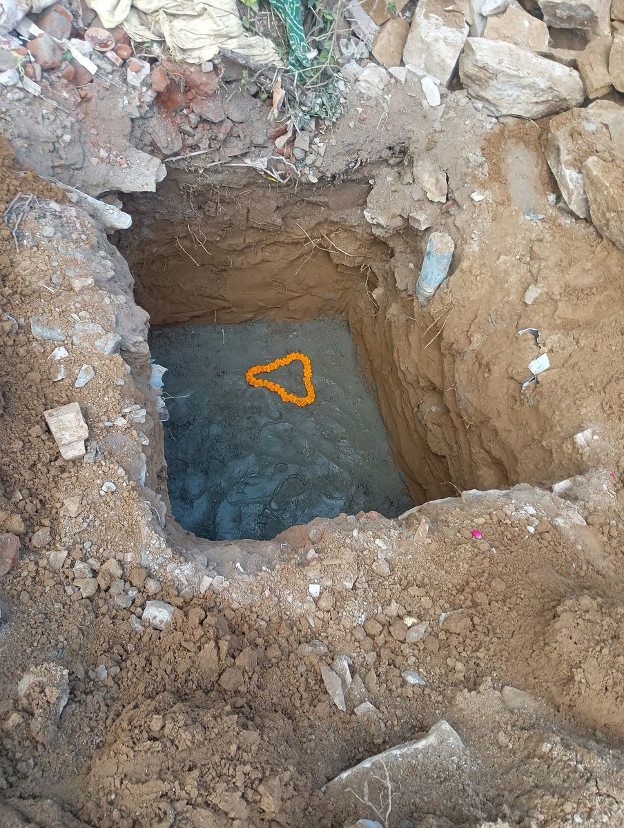 आज #भडल्या_नवमी है। सामाजिक न्याय विभाग राज. सरकार भी आज उपेक्षित, उत्पीड़ित निर्वासित युवितयों का विवाह करवा रहा है। आज एक बड़े पुलिस अधिकारी का गृह प्रवेश भी है। मेरे ससुर जी ने भी आज भूमि पूजन कर मकान निर्माण शुरू किया है।