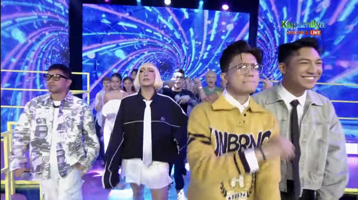 POGI NAMAN NG DARREN! 💚
<a href="/Espanto2001/">Darren</a>