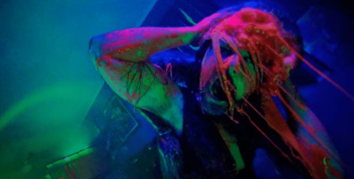 Klepcx's tweet image. 😱 #EliRoth and #JoeBegos’ ‘@JimmyandStiggs ’ is a refreshing fluorescent bad trip! Chaos meets paranoia on battery acid mixed in first person fear! The closest encounter that never gets comfortable nor predictable. Begos’ has created an ultra-violent light show that will turn…