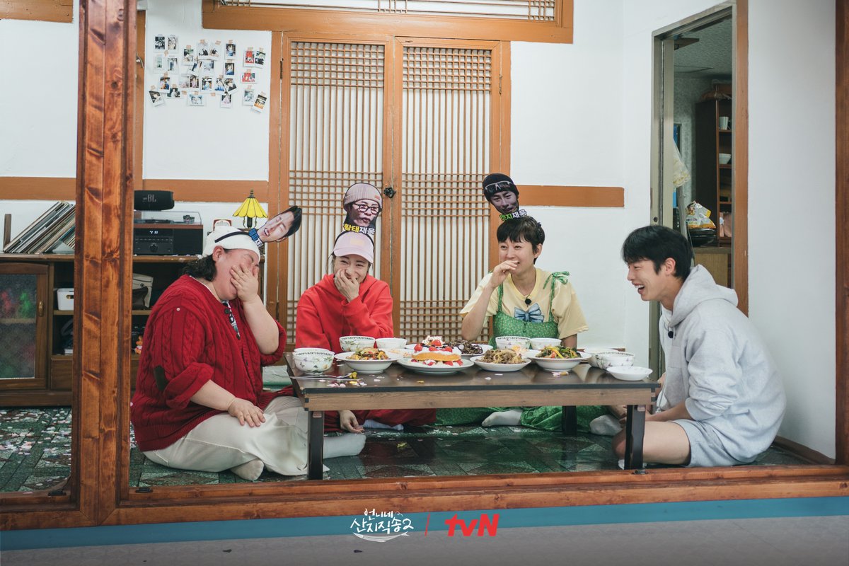 <언니네 산지직송2> 13화 비하인드 스틸🎣

우리 막내 생일 축하해🎉
잡채는 사랑하는 만큼 만들었어☺️

#tvN #언니네산지직송2
#염정아 #박준면 #임지연 #이재욱
#같이달려tvN #스트리밍은TVING