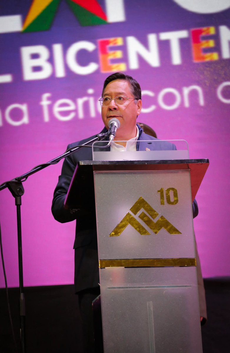 MPSMAyABolivia's tweet photo. #LaPaz | El ministro de Desarrollo Productivo y Economía Plural, Zenón Mamani, participó en el acto de inauguración de la Feria #LaPazExpone del Bicentenario 2025, encabezado por el presidente del Estado, Lucho Arce. El evento, que tuvo lugar en el Campo Ferial Chuquiago Marka, https://t.co/tAq37Q7EwV