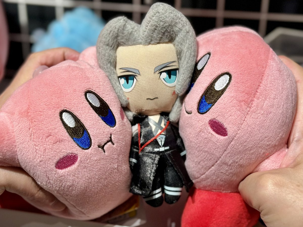 ChibiSepphy's tweet image. excusemebutdowereallyneedtositthisclose