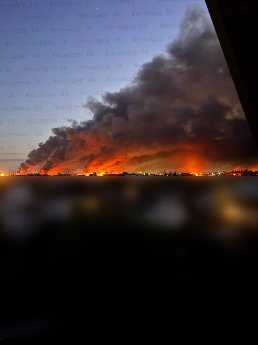 This is what my dear Kyiv looked like tonight 💔