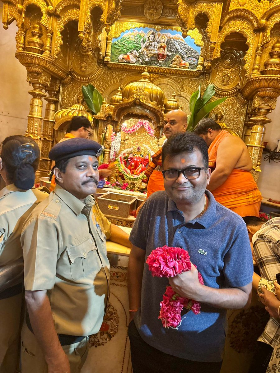 Visited Shree Siddhivinayak Temple to seek Ganpati Bappa’s blessings as the new month begins. The serene aarti and divine darshan brought peace and clarity. May Lord Ganesha bless us all with strength, positivity, and success. Wishing everyone a joyful and blessed new beginning!