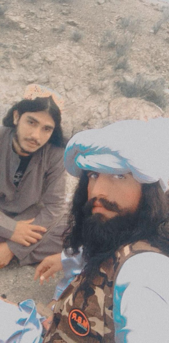 sumrkhan1's tweet image. گزشتہ روز شمالی وزیرستان کے علاقے حسن خیل میں افغانستان سے تقریباً 30 سے 40 کے قریب دہشتگرد باڑ کاٹ کر پاکستان میں داخل ہو رہے تھے،
سب دہشتگرد بشمول ٹیپو گل گروپ کا رکن اور لکی مروت میں سرگرم اہم کمانڈر نجیب عرف پراکی بھی مارا گیا
دہشتگروں کو منطقی انجام تک پہنچا دیا گیا ہے