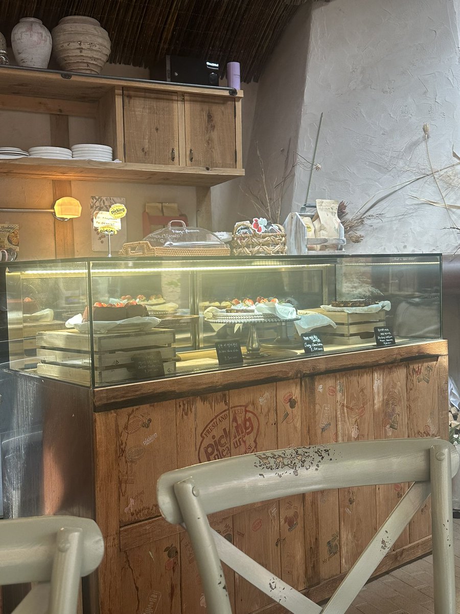 성수동에서 여놀 하자던 똥구멍들 두명
1시간 경과 아무도 도착 안함…
너네 오면 머리 빡빡 밀어버릴거야^^