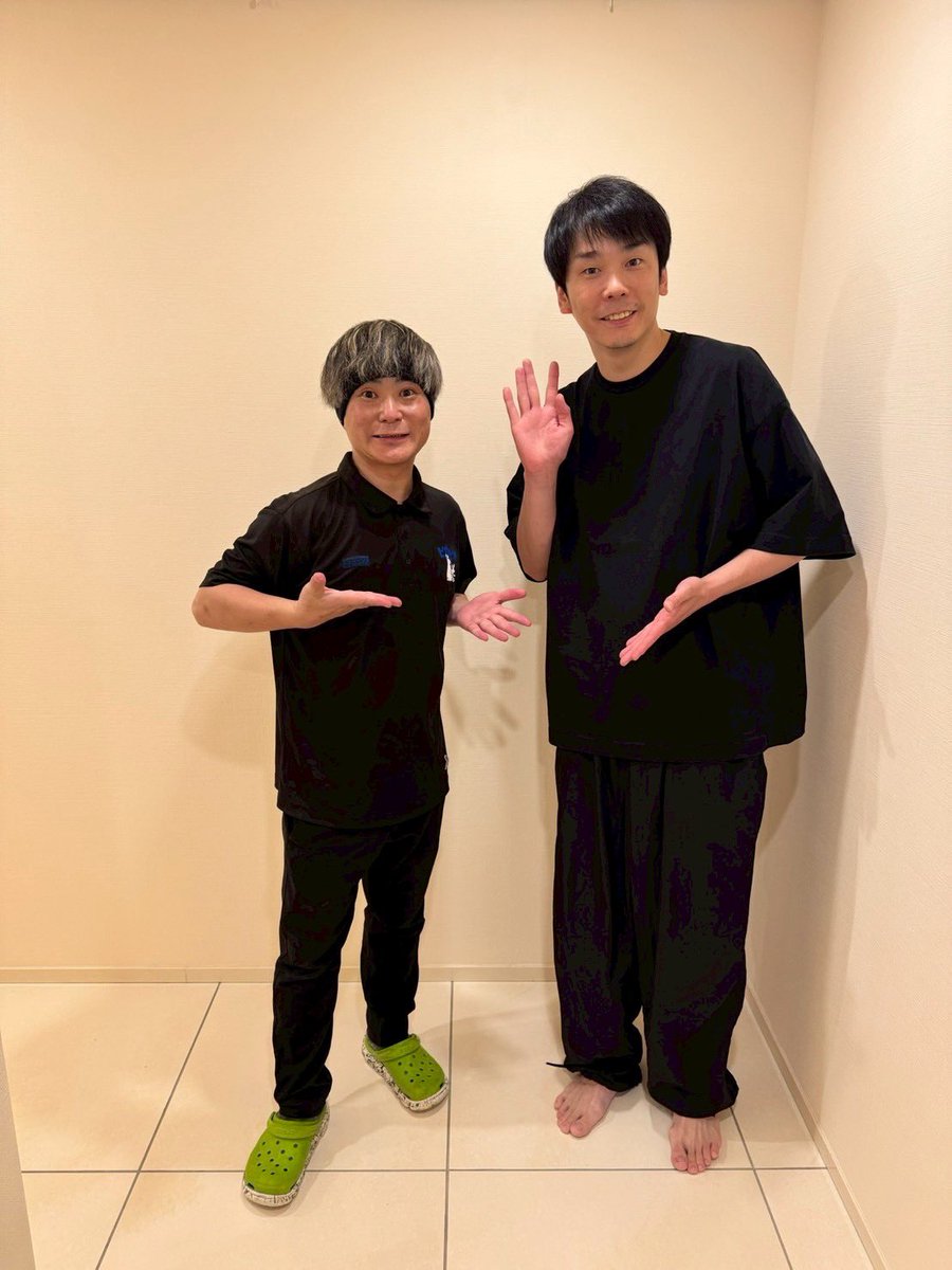 hamaitachi's tweet image. 先日『ピカピカ』さんに家をピカピカにして頂きました🙆♂️
ピカピカどころか、ピッカピカ😳✨
相変わらずとても優しい先輩でした🙇♂️
入江さん、ピカピカの皆さん、ありがとうございました😄‼️
#ピカピカ
#アーイェーオーイェーオレイリエー
#フロムエルエーオレハマイエー