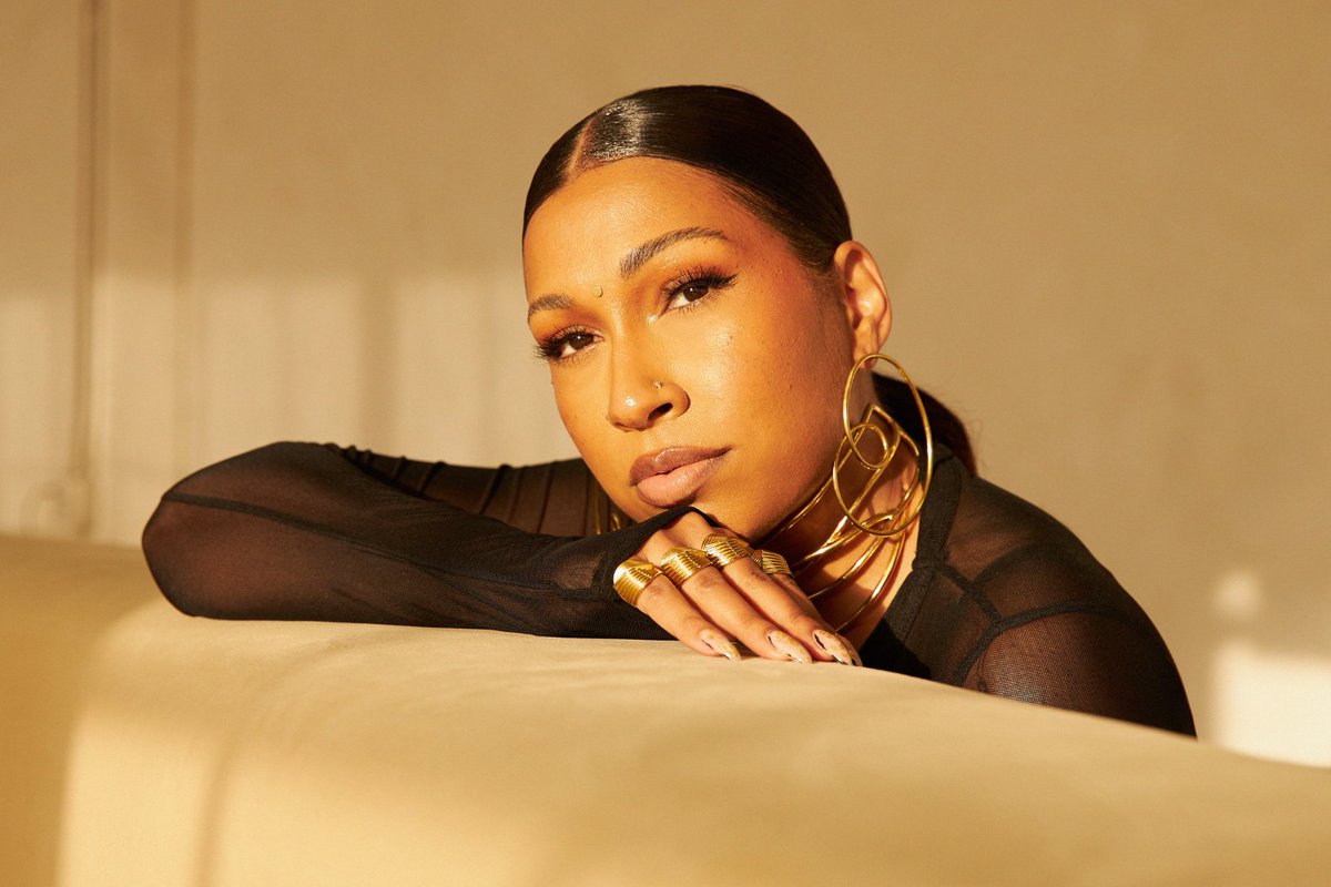Rated R&B (@ratedrnb) on Twitter photo Happy Birthday to <a href="/MelanieFiona/">Melanie Fiona</a>! 🎉💜
What are 3⃣ of your favorite songs by Melanie Fiona? Happy Birthday to <a href="/MelanieFiona/">Melanie Fiona</a>! 🎉💜
What are 3⃣ of your favorite songs by Melanie Fiona?