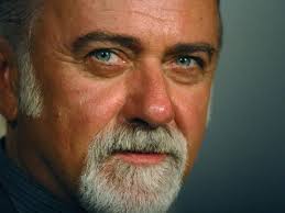 #AlmanaccoRock #MusicaItaliana #GiorgioFaletti 
by <a href="/boomerhill1968/">boomerhill1968@gmail.com</a> 
il 4 luglio del 2014 ci lasciava Giorgio Faletti comico, scrittore ma anche cantautore con all'attivo nove dischi in studio