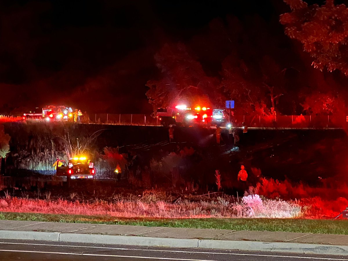 SLCScanner's tweet image. #UPDATE #CottonwoodHeights  #BrushFire crews did an exceptional job controlling this fire. The fire is out and under control and no homes were lost. They are in the mop up stages.