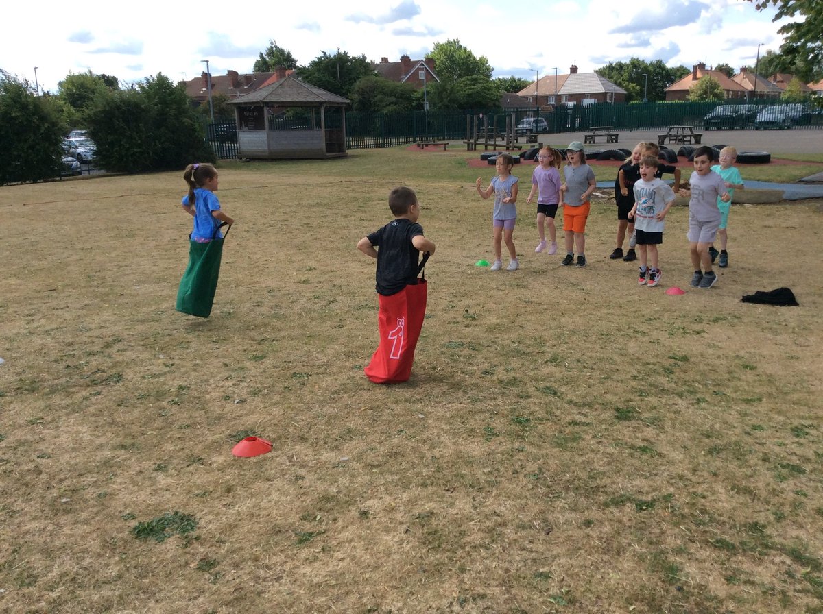 Class 8 were very bouncy for their 3rd Sports Week Activity, the sack race! Great team work once again, Class 8! #SportsWeek2025 #RowenaGames