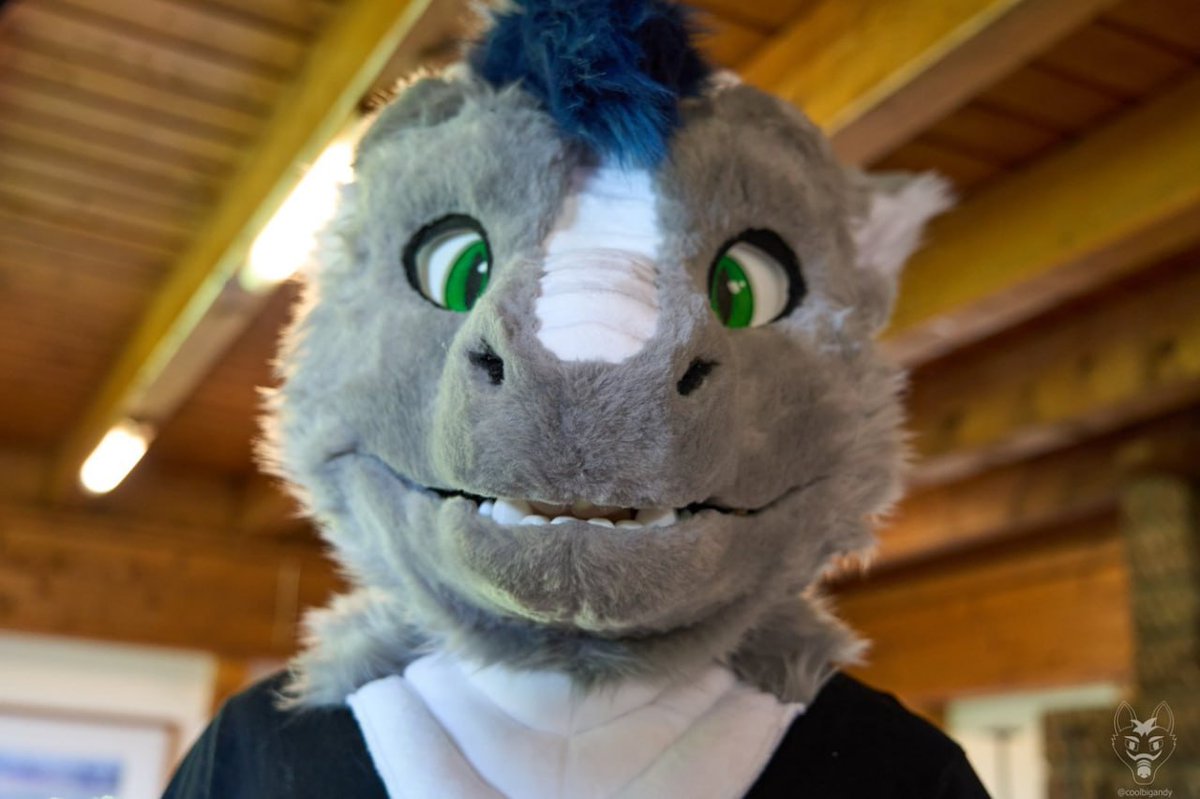 Current (@currentdragon) on Twitter photo Have a derpy derg this Fursuit Friday
#FursuitFriday #furry #fursuit
🪡 <a href="/Shiryuakai/">Shiryudesign</a>
📸 <a href="/coolbigandy/">AndyMan! / Jiroooooo 📯</a> Have a derpy derg this Fursuit Friday
#FursuitFriday #furry #fursuit
🪡 <a href="/Shiryuakai/">Shiryudesign</a>
📸 <a href="/coolbigandy/">AndyMan! / Jiroooooo 📯</a>