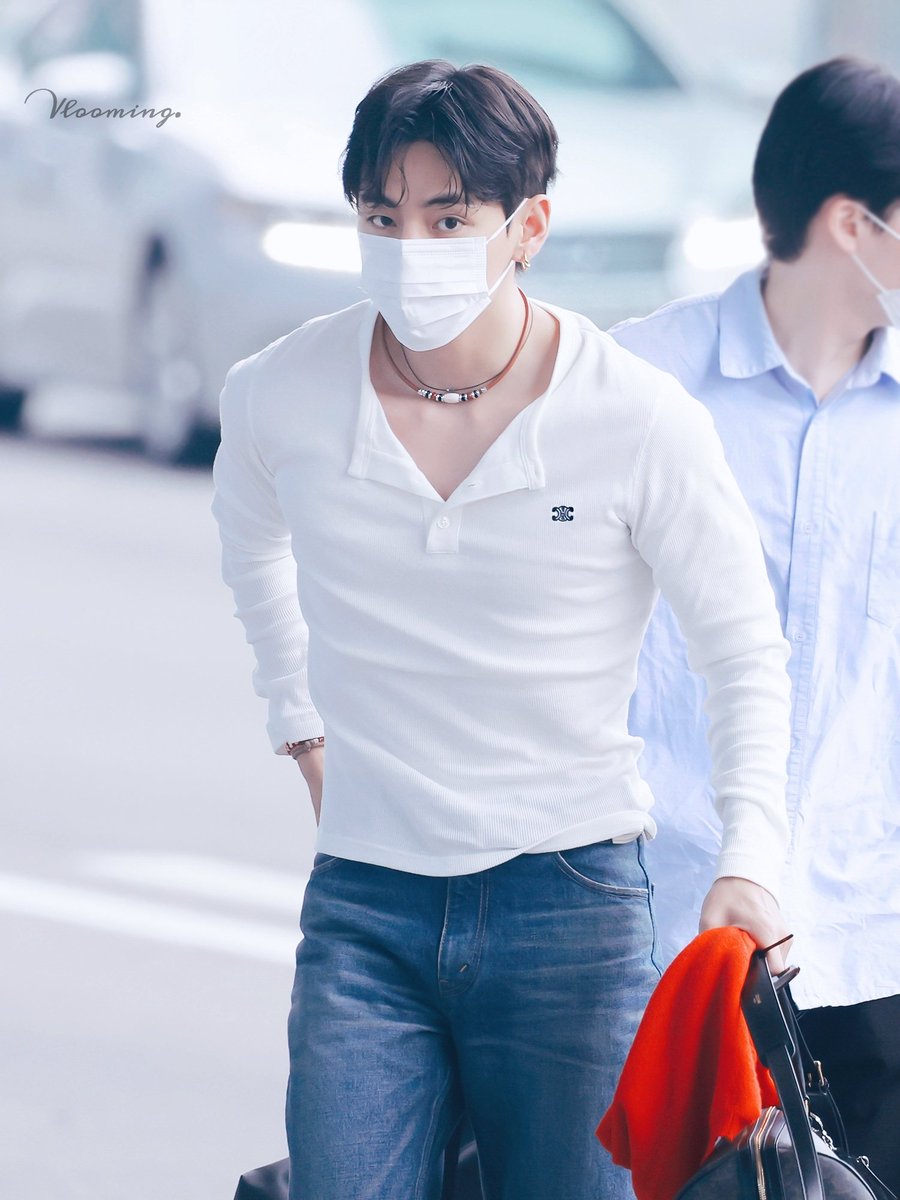 ๐ฏ๐ฅ๐จ๐จ๐ฆ๐ข๐ง๐ . (@vlooming_th) on Twitter photo 250704 ์ธ์ฒ ์ถ๊ตญ HQ.
์ค๋๋ ๋ฉ์ง๐๐๐
#๊นํํ #ํํ #๋ท #KIMTAEHYUNG #V #BTSV #BTS <a href="/BTS_twt/">๋ฐฉํ์๋
๋จ</a> 250704 ์ธ์ฒ ์ถ๊ตญ HQ.
์ค๋๋ ๋ฉ์ง๐๐๐
#๊นํํ #ํํ #๋ท #KIMTAEHYUNG #V #BTSV #BTS <a href="/BTS_twt/">๋ฐฉํ์๋
๋จ</a>