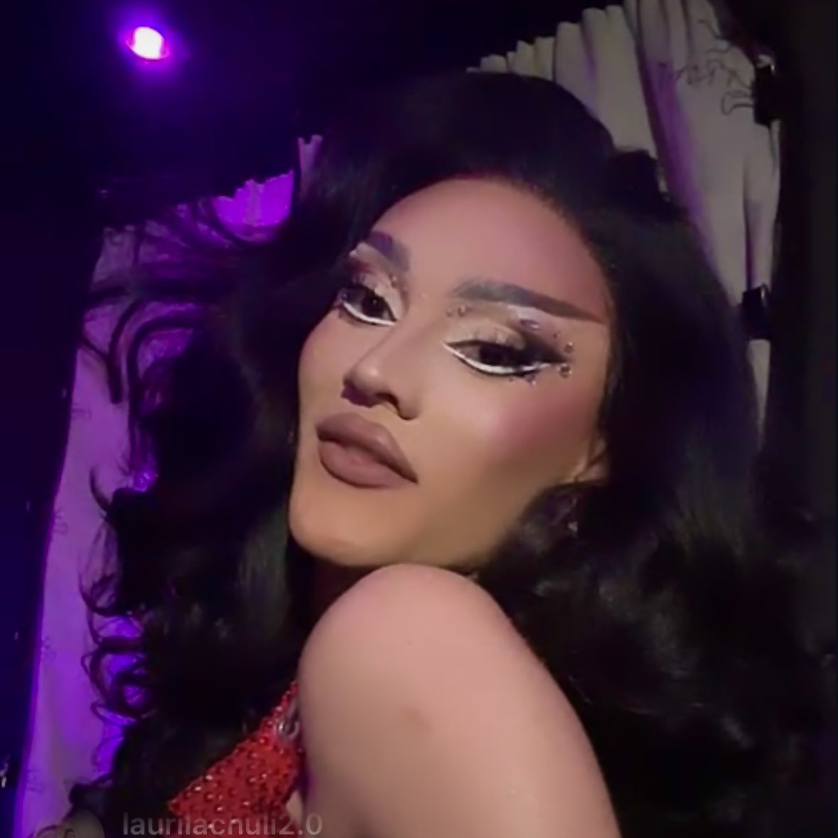 sapphicSatchi's tweet image. ugh the humidity is going crazy bc why is it so damn muggy up in here