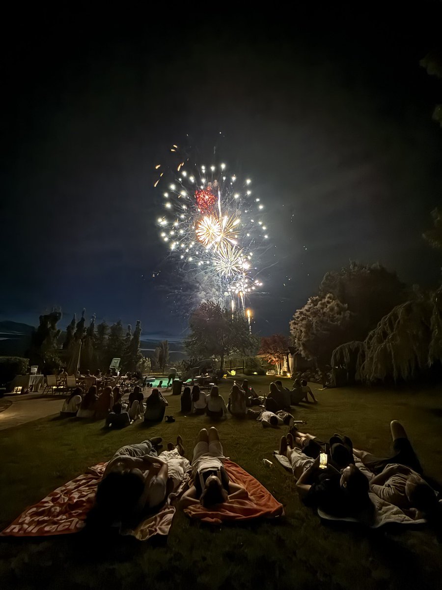 ClarkGilbert's tweet image. God shed His grace on thee: Independence Day comes a day early in North Salt Lake. What a night for us to reflect on the sacrifice and inspiration that led to our first freedoms. And so fun to be with all of our children – – and a few of their friends! :)