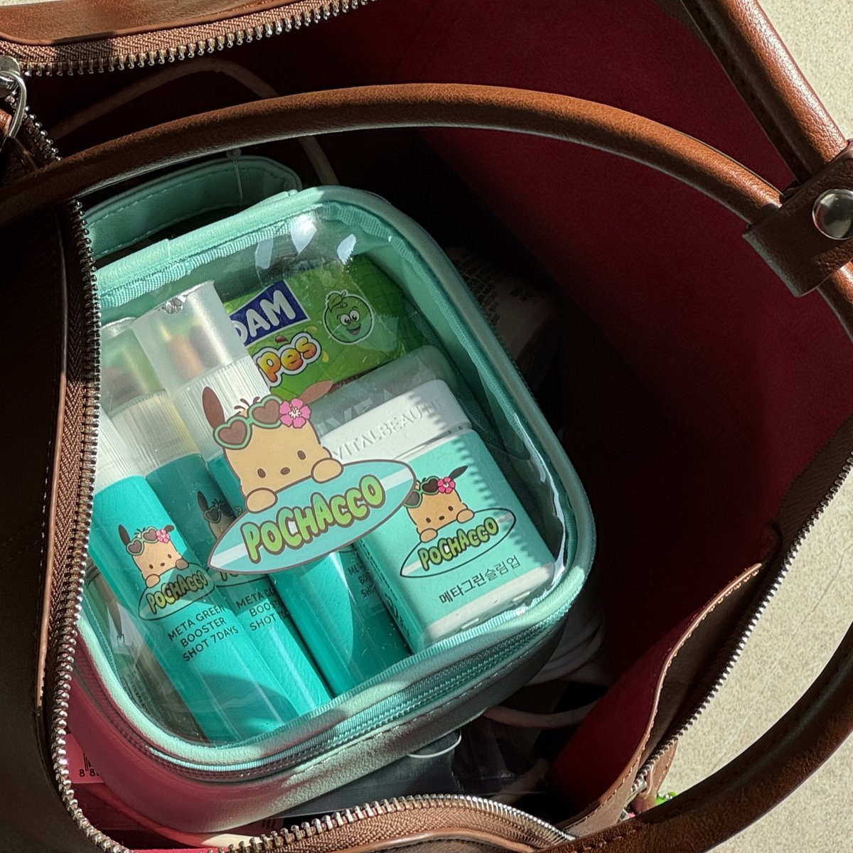 #광고
메타그린 태닝 포차코 에디션 ㅈㅉ 귀여워서 하룰라라감🤯
여름 찰떡 태닝 포차코 투명 파우치도 주는데 이거 외안사

체지방 관리는 꼭 태닝 포차코와 함께 하기.. 

매일 먹는 식후템이랑 정체기 뚫는 앰플이 유명하다니까
올영에서 꼭 사먹기. . . .