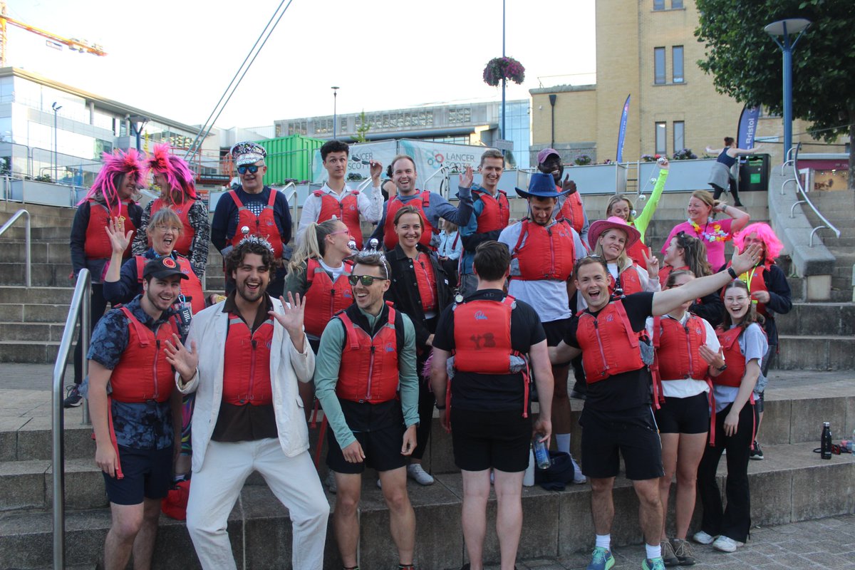 Young_Bristol's tweet photo. #25for25 - 17 hours completed, 8 hours to go! 💦👏 

Over 200 people from @BurgesSalmon are taking on the 25-hour continuous canoe relay, raising vital funds for our centre as part of our 25th anniversary.

➡️ https://t.co/2lPeFUmOLM 

#youthcharity #makeadifference #bristol https://t.co/09qpTUMYaB