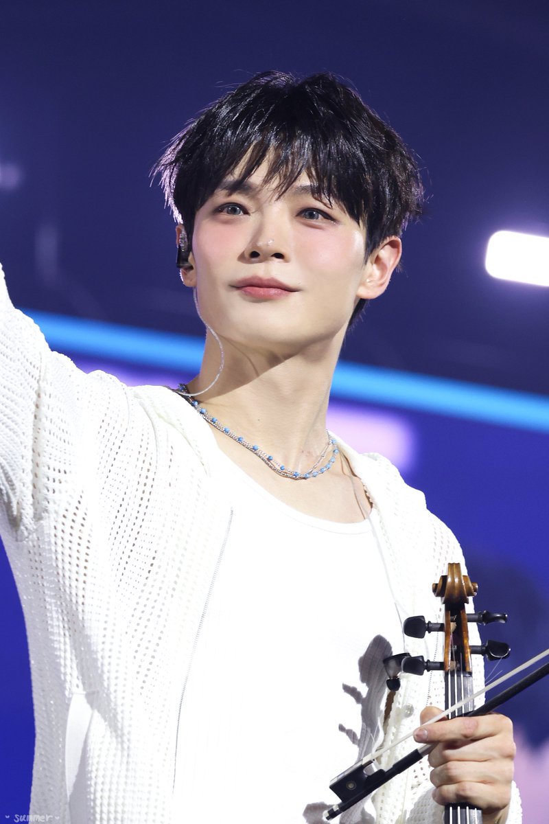 ♡ 𝙨𝙪𝙢𝙢𝙚𝙧 ♡ tweet media